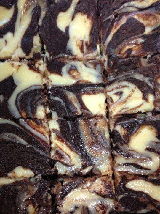 cheesecake-swirled fudge brownies